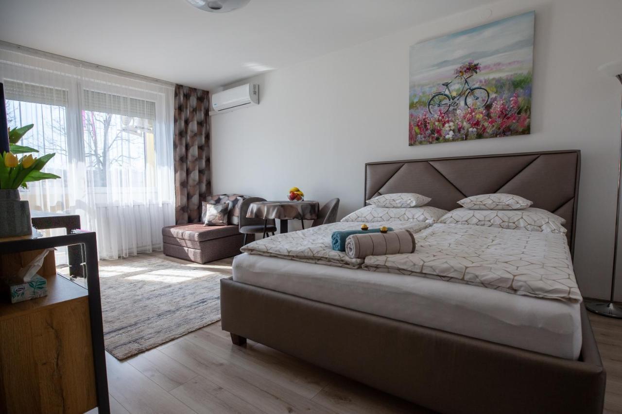 Aliz Apartman Мисколк Екстериор снимка